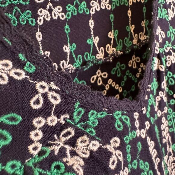 Maeve Anthropologie Embroidered Tank Top Blouse Womens Small Navy Green White - Picture 4 of 13
